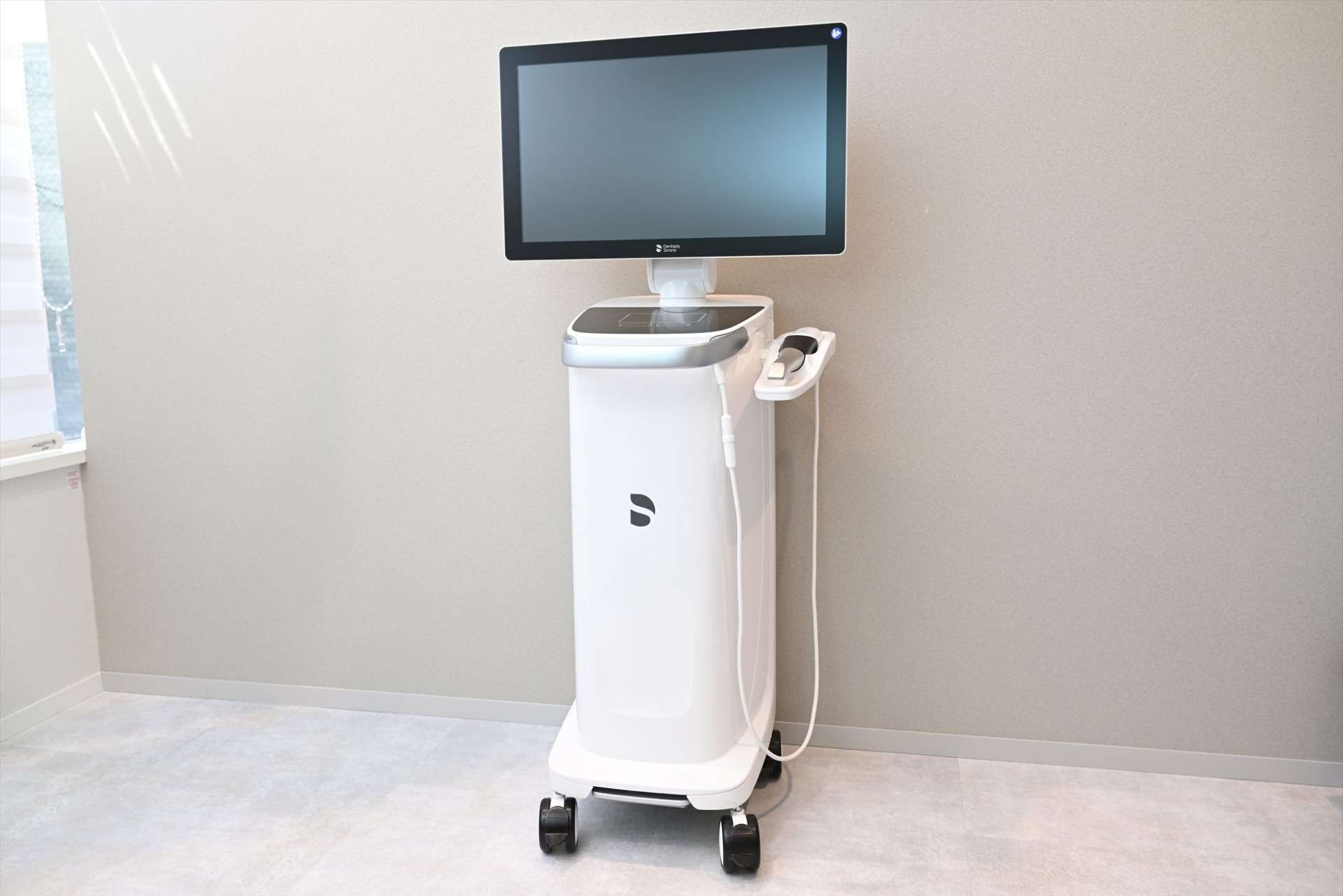 ドイツsirona社製口腔内スキャナーPrimescan
